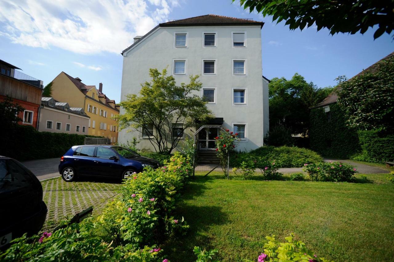 Gaestehaus Der Katholischen Akademie Hotel Regensburg Ngoại thất bức ảnh